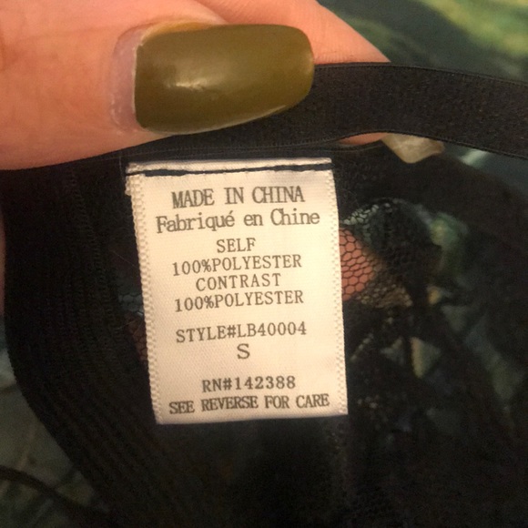 Sexy Black see through lace bra - Picture 3 of 3